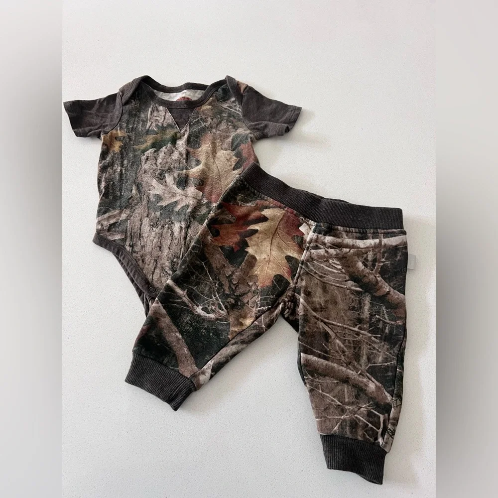 Bass Pro Outdoor Kids Camo‎ Camouflage 2 Piece Set Size 9 Month